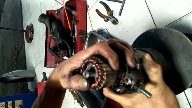 Perakitan motor starter honda jazz Rs смотреть онлайн