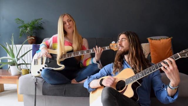 'Don't Worry Be Happy' - Bobby McFerrin (acoustic cover) | Royal Soul смотреть онлайн