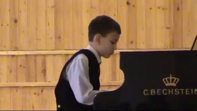 капеллане играют на рояле смотреть онлайн