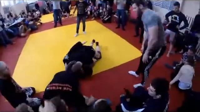 Открытый турнир по ГРЕППЛИНГУ г.Екаьеринбург смотреть онлайн