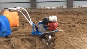 Как правильно сделать вспашку земли мотоблоком на 25 см в глубину? Распахиваем целину. 16+