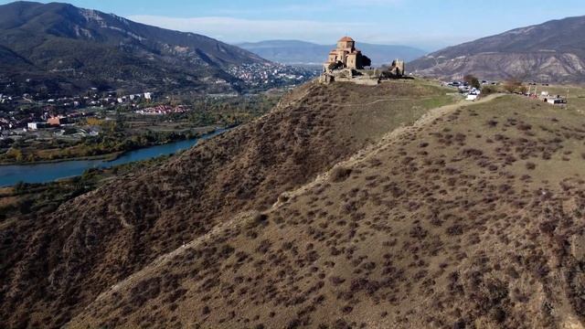 Монастырь Джвари в Мцхете смотреть онлайн