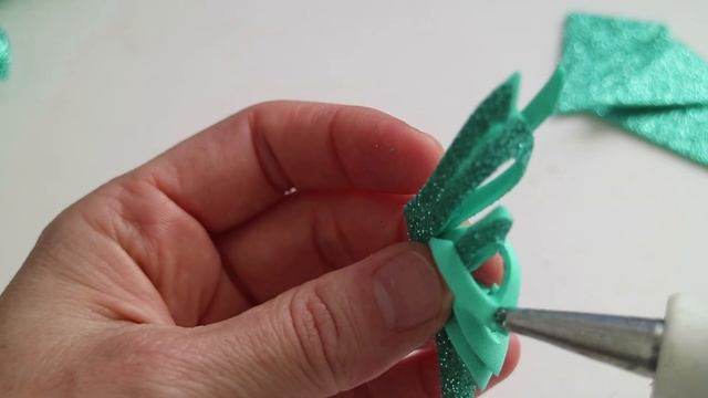 HOW BEAUTIFUL IT IS ??? How to make a snowflake from foamiran смотреть онлайн