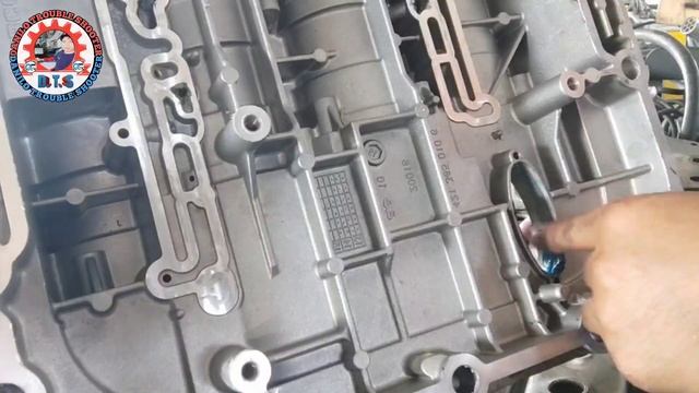 Gearbox oil temperature too high i-shift transmission | Replace oil temperature sensor смотреть онлайн
