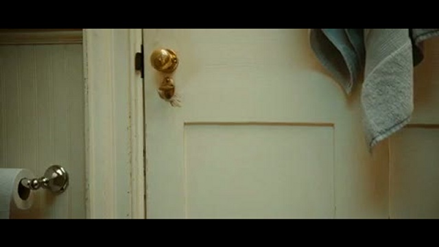 Трейлер Проклятая (The New Daughter) смотреть онлайн