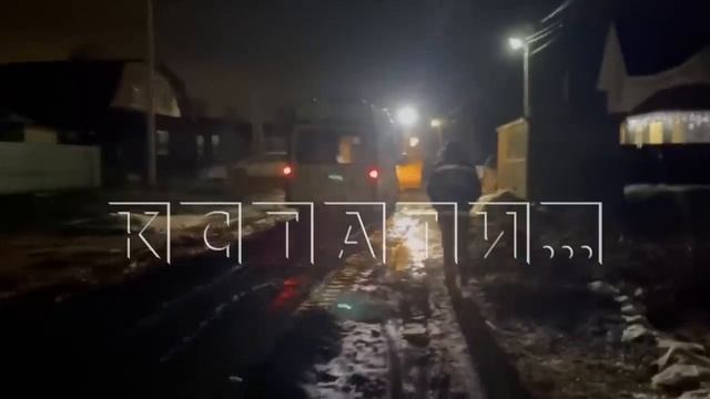 Спасать «скорую помощь», которая приехала на помощь, пришлось жителям деревни Ситники смотреть онлайн