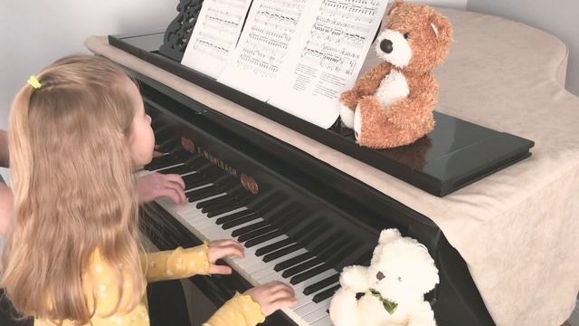 Прекрасное далёко (в 4 руки) Евгений Крылатов смотреть онлайн