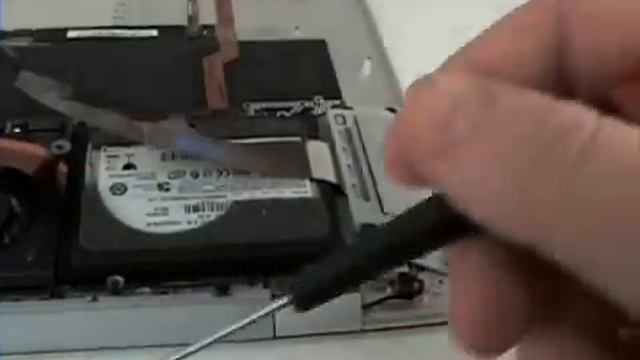 Замена жесткого диска на MacBook Air смотреть онлайн