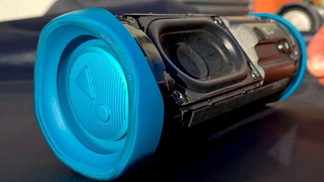 JBL Flip 5 - BASS TEST!!! смотреть онлайн