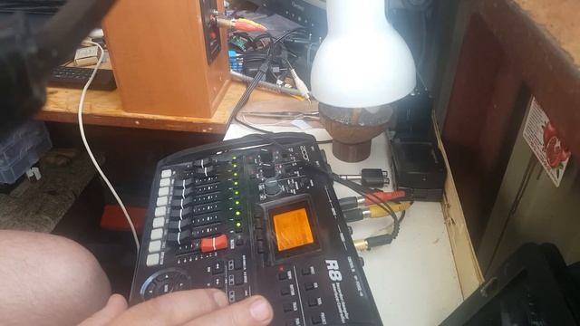 PlayBack для живого выступления с ZOOM R8