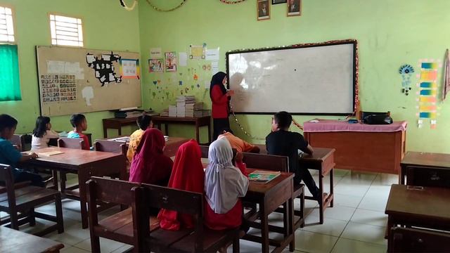 Materi Drama (Seni Drama) Kelas 5 Semester 2 смотреть онлайн