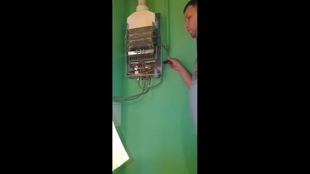 Ремонт газовой колонки VEKTOR смотреть онлайн