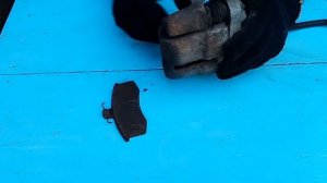 Износ тормозных колодок не одинаковый ВАЗ?Почему неравномерный?