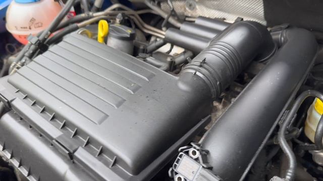 VW 1.2 TSI engine (EA 211) warm / cold and start / stop 4K смотреть онлайн