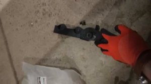 Устройство открытия капота BMW E60 (БМВ Е60)