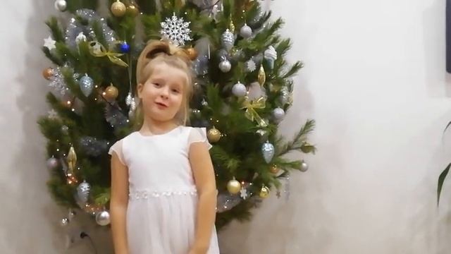 Рубрика «Не скучаем»Варя Ульянова - «Папа приехал» (автор Юлия Симбирская) смотреть онлайн