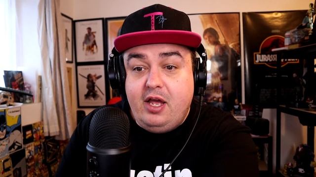 Daz Watches SosoYoung Mukbang смотреть онлайн