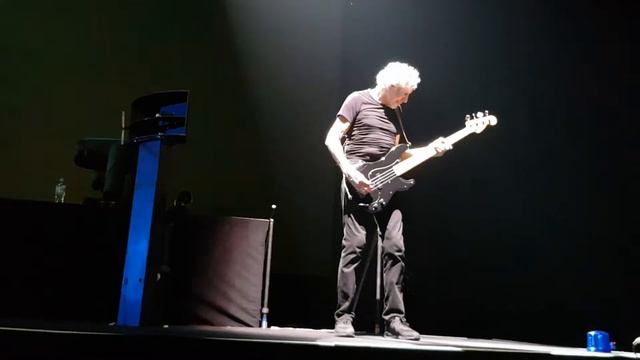 PINK FLOYD ROGER WATERS. MOSCOW 31.08.2018 OLIMPIK смотреть онлайн