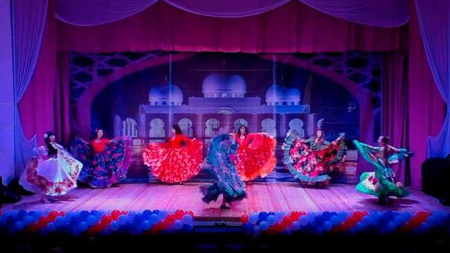 Шантэл - танец "Дадо" смотреть онлайн