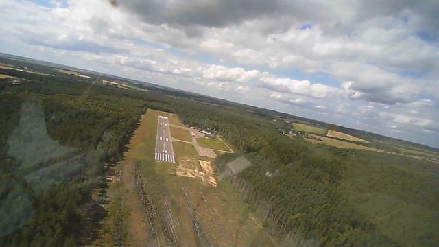 Аэродром СТАРИНКИ (UMST) Беларусь. смотреть онлайн