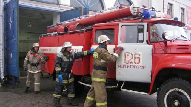 Зарплаты в США и России СРАВНЕНИЕ ЗАРПЛАТ смотреть онлайн