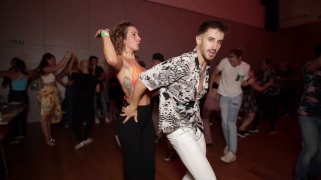 Aitor & Elena Bachata Social Dance V 2023.11.04. by London Loves Bachata (LLB) & Mambo City смотреть онлайн