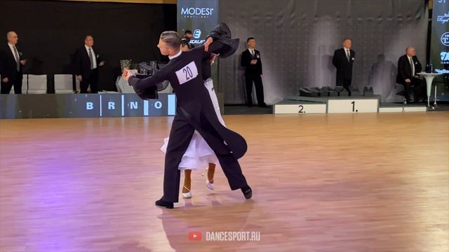 David Jenner - Elisabeth Tuigunov | Viennese Waltz | WDSF European Ch. Youth 10 Dance - Brno 2020 смотреть онлайн