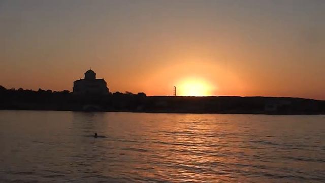 Закат в Карантинной бухте Севастополя смотреть онлайн