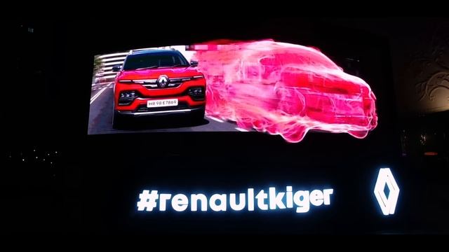 Renault's 1st 3D Anamorphic Billboard