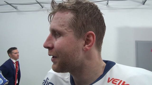 "Как там Сошников в "Торонто"? Скребется!" (интервью Комарова) смотреть онлайн