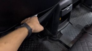 Два СангЙонг Кайрон на установку чехлов. Авточехлы из Алькантары и Экокожи Ромб для SsangYong Kyron