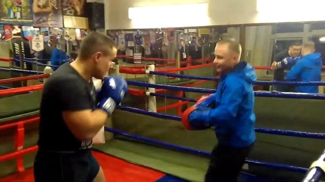 Мои тренировки.Работа на лапах смотреть онлайн