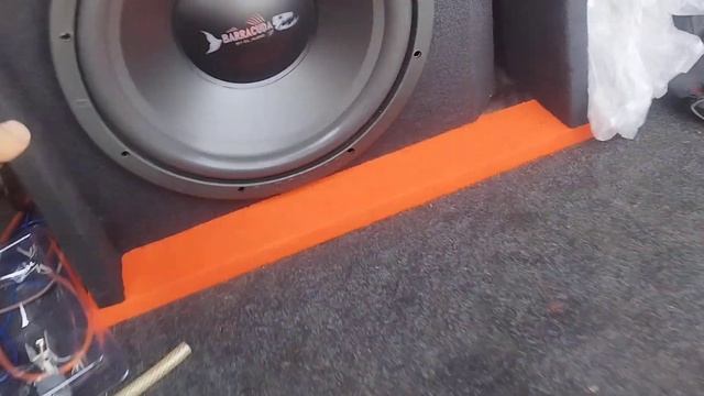 Активный сабвуфер DL Audio Barracuda 12A SE в Kia Spectra смотреть онлайн