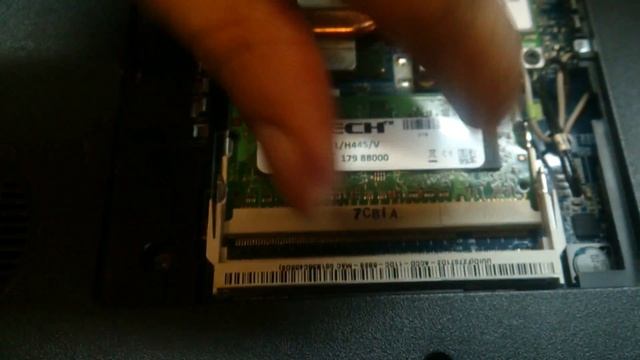 HP 530 Laptop notebook computer DDR2 667MHz 1GB x 2 RAM upgrade installation смотреть онлайн