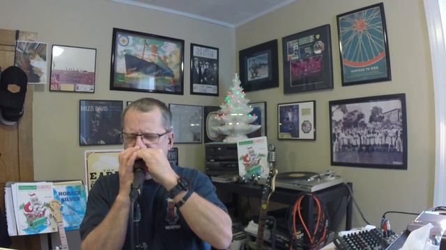 Angels We Have Heard On High Christmas Harmonica Solo смотреть онлайн