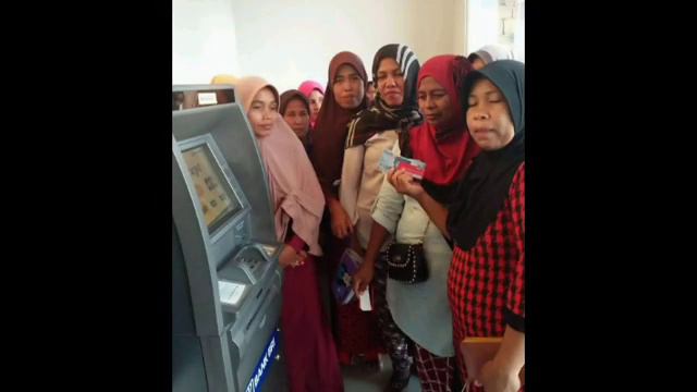 SP2D PKH BPNT TAHAP 1 TERMIN 1 SUDAH RESMI DI UMUMKAB 18 MARET 2023 BAGI KPM PKH BPNT YG BELUM CAIR смотреть онлайн