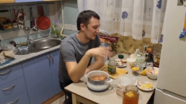 Сало в луковой шелухе. Готовим с Вальком. смотреть онлайн