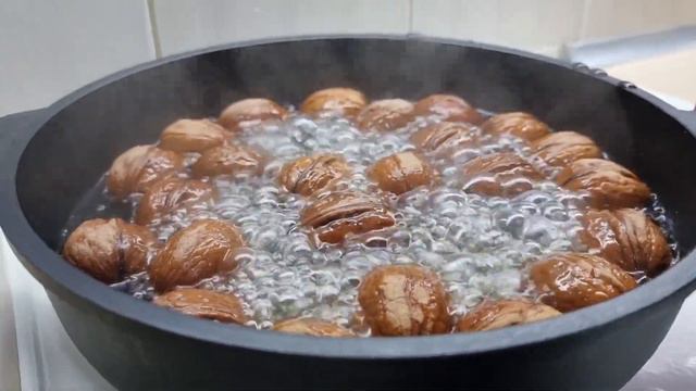 Весь мир будет гоняться за этим методом! Скупщики грецких орехов вам никогда о нём не расскажут! смотреть онлайн