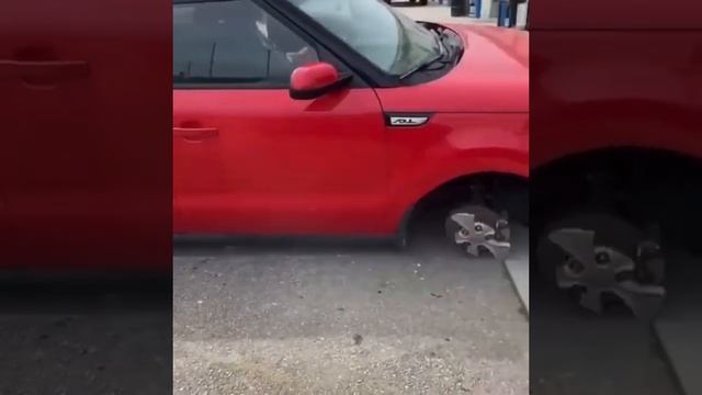 Ну как так можно со своей ласточкой?