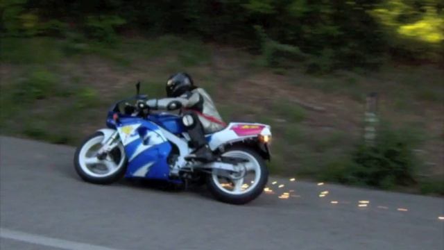 Suzuki Rg 125 Gamma on road смотреть онлайн