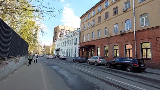 Прогулки по Москве. Иду во Дворец Разумовского на Гороховом поле. Часть 1. По ул. Казакова. смотреть онлайн