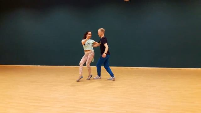 Spring Zouk Fest 2018 - Yury Ovchinnikov & Taty Pinarina - Samba Demo смотреть онлайн