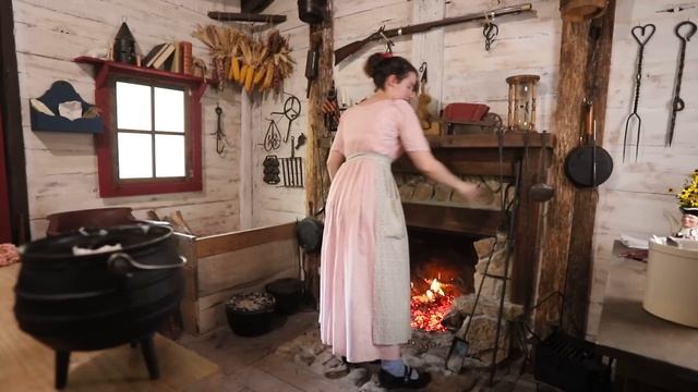 Making Curly Fries from 1824. Curly Fries! |Real Historical Recipes| смотреть онлайн