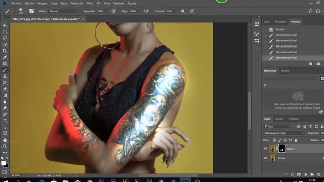 COMO retocar tatuaje/ ADOBE PHOTOSHOP 2019 смотреть онлайн