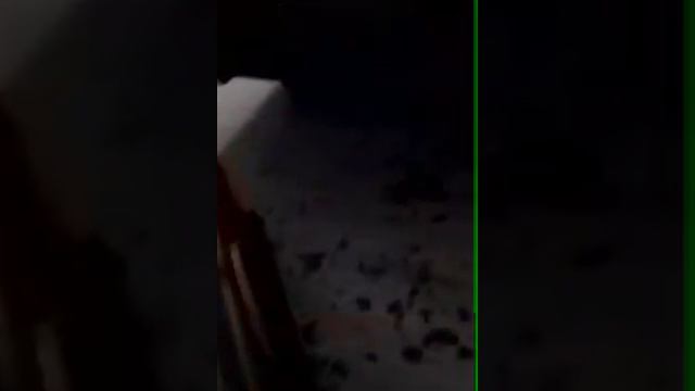 Стол из закаленного стекла самопроизвольно взорвался смотреть онлайн