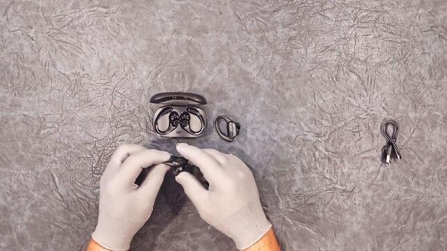 LENOVO XT-80 Наушники для спорта. LENOVO XT-80 Headphones For Sports.