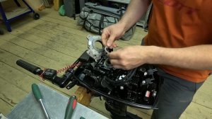 Устраняю дребезг пластины Tohatsu 9.8. Установка генераторной катушки.