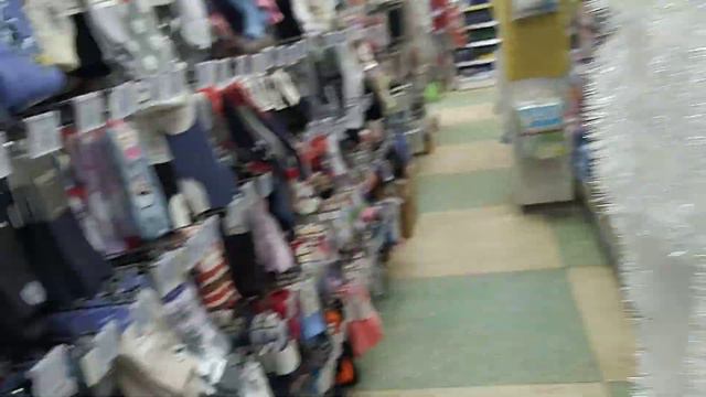 В МАГАЗИНЕ КАСМЕТИКА смотреть онлайн