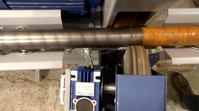 Станок РТ 20-50 чистит трубу круглую ржавую 2 м смотреть онлайн