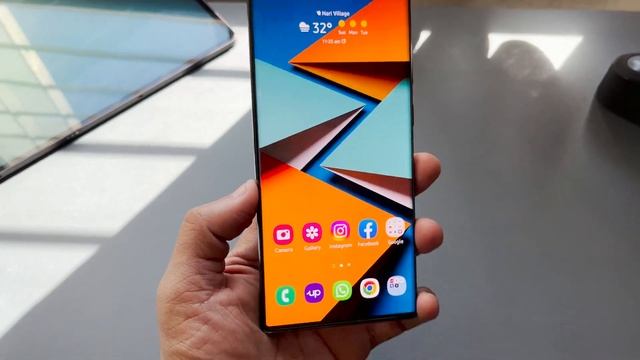 Samsung Galaxy S22 Ultra in 2023 смотреть онлайн